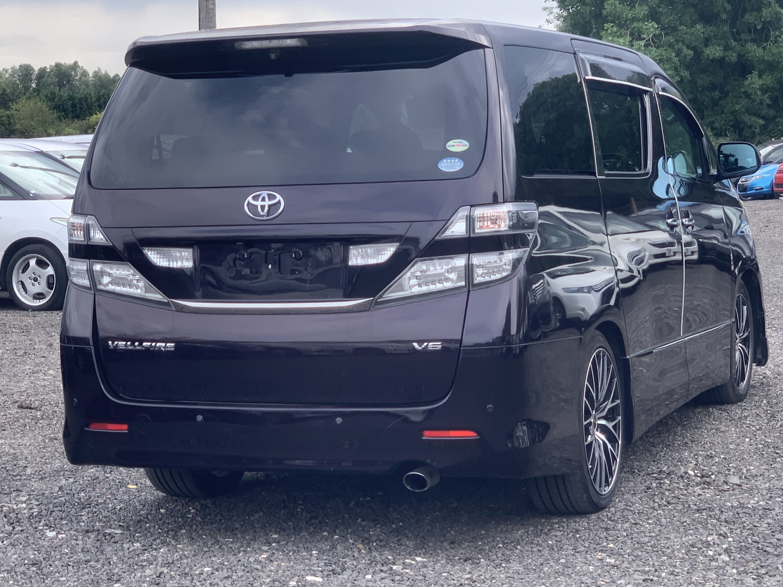 Toyota Vellfire 2.4 Auto MPV DVD