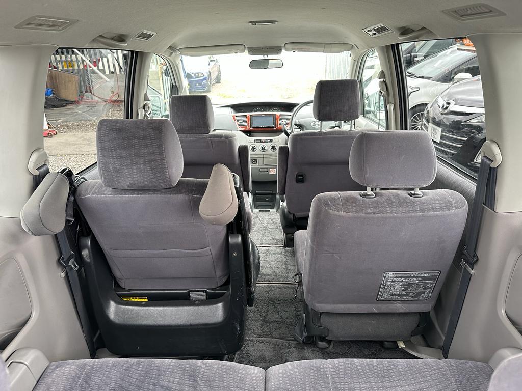 2002 Toyota Noah 2.0L Automatic MPV Disable Wheelchair Nippon Autos