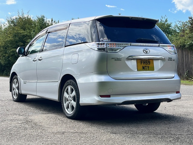 Toyota Estima 2.4L Automatic Hybrid MPV ULEZ