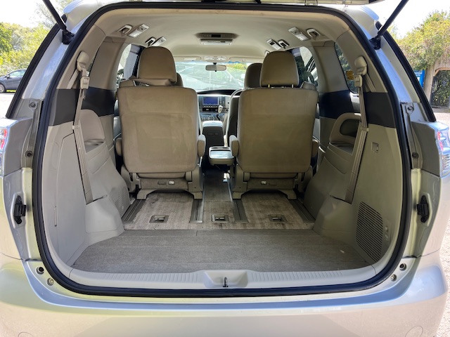 Toyota Estima 2.4L Automatic Hybrid MPV ULEZ