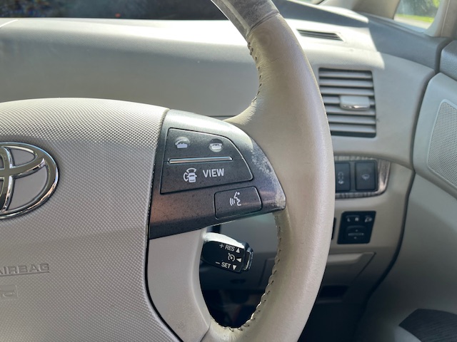 Toyota Estima 2.4L Automatic Hybrid MPV ULEZ
