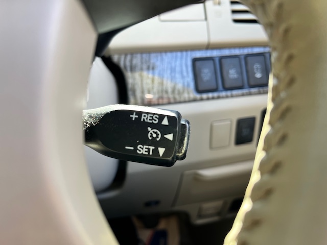 Toyota Estima 2.4L Automatic Hybrid MPV ULEZ