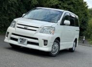 Import Toyota Voxy Noah 2.0 Auto 8 Seater