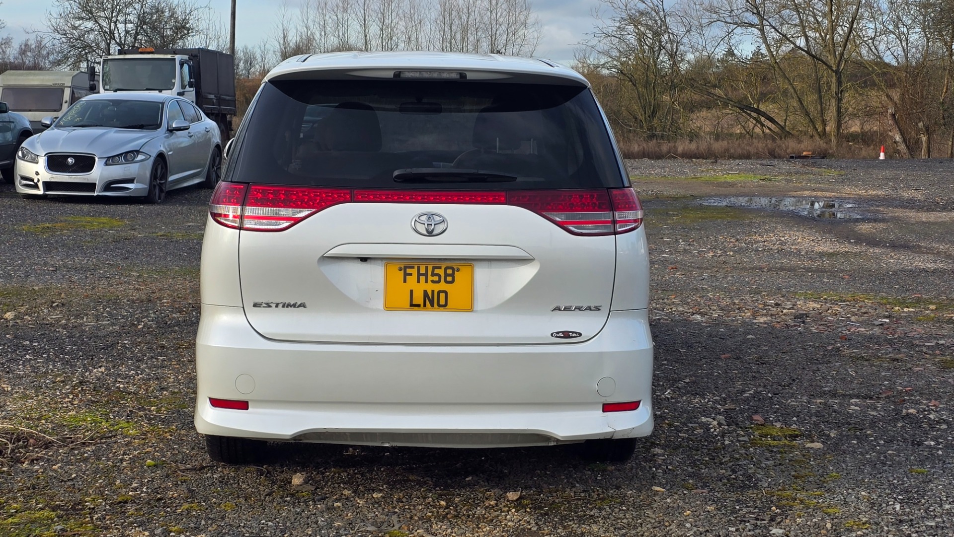 TOYOTA ESTIMA 2.4 Auto CVT