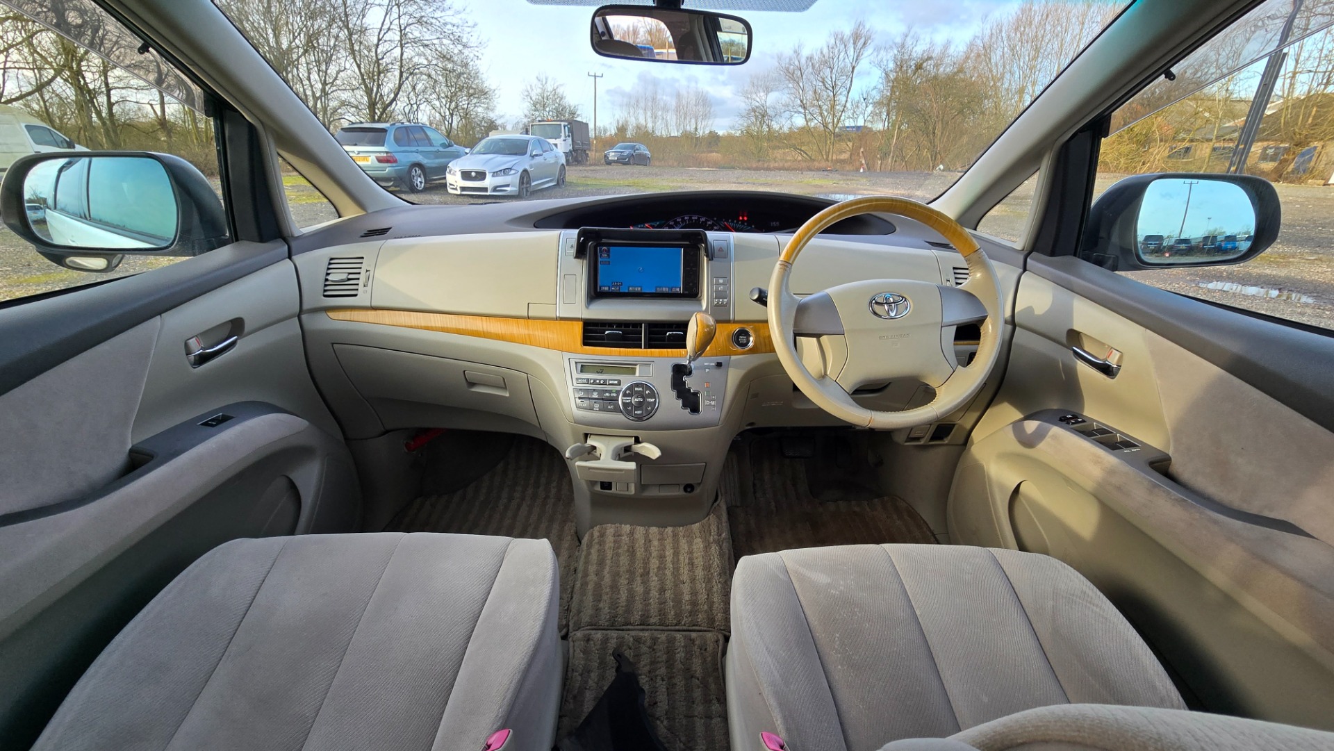 TOYOTA ESTIMA 2.4 Auto CVT