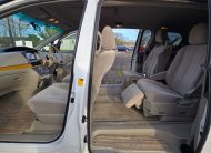 TOYOTA ESTIMA 2.4 Auto CVT