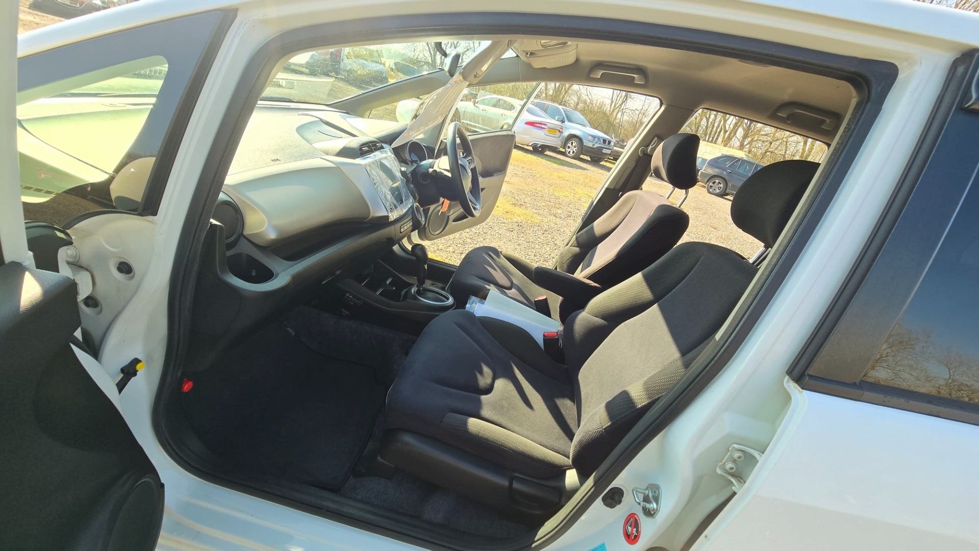 HONDA JAZZ 1.3h auto cvt ima