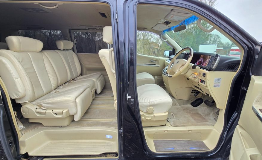 NISSAN ELGRAND 2.5 V6 Rider Autec