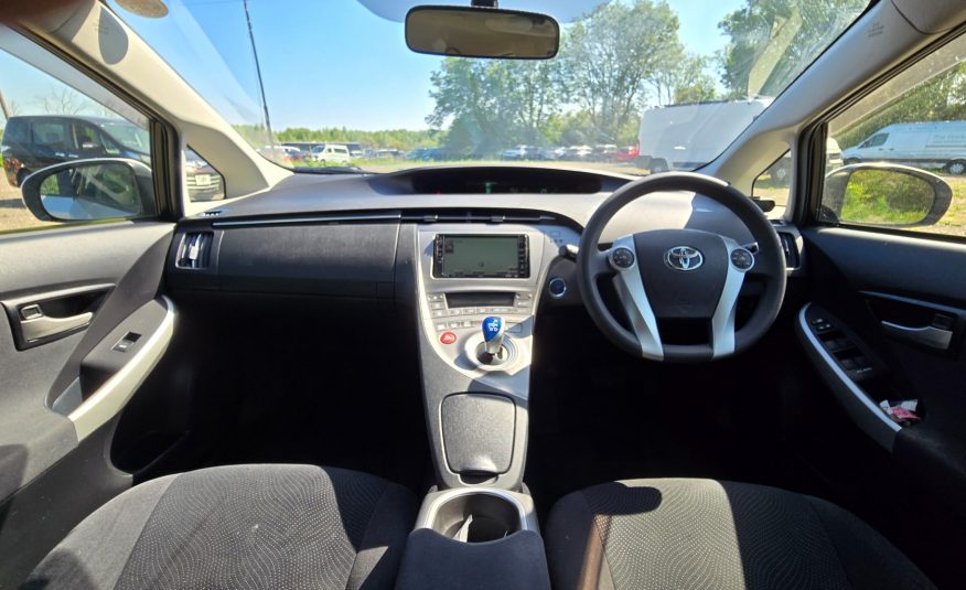 TOYOTA PRIUS 1.8h T Spirit