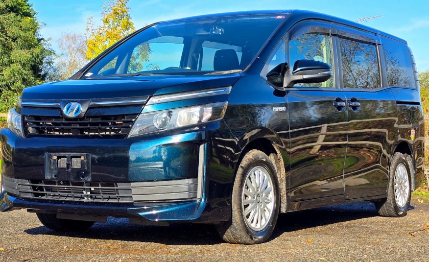 TOYOTA VOXY 1.8h Auto 7 Seater Hybrid