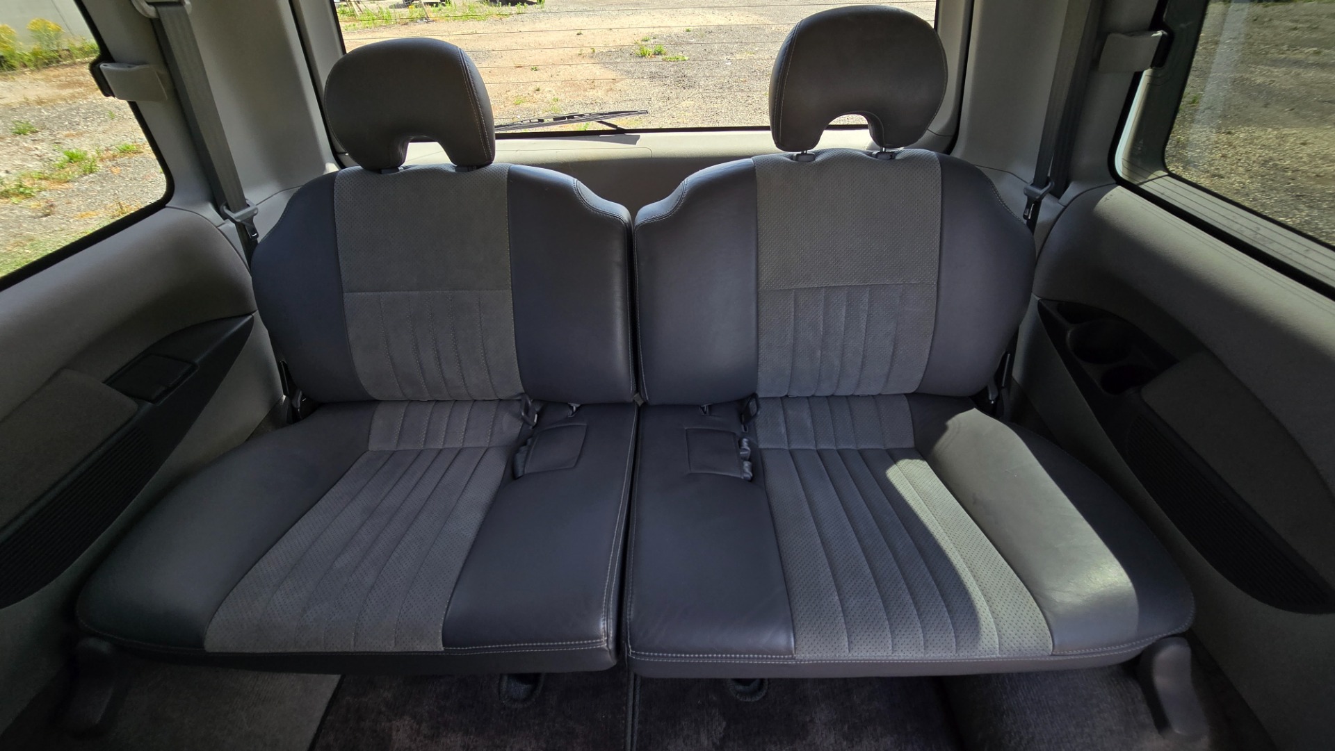 MITSUBISHI DELICA spacegear chamonix L400