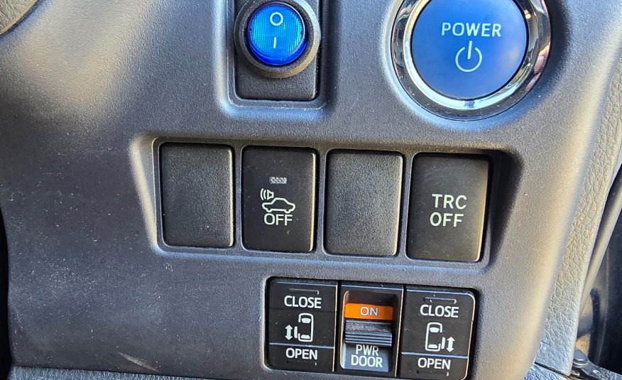 TOYOTA VOXY 1.8h Auto 7 Seater Hybrid