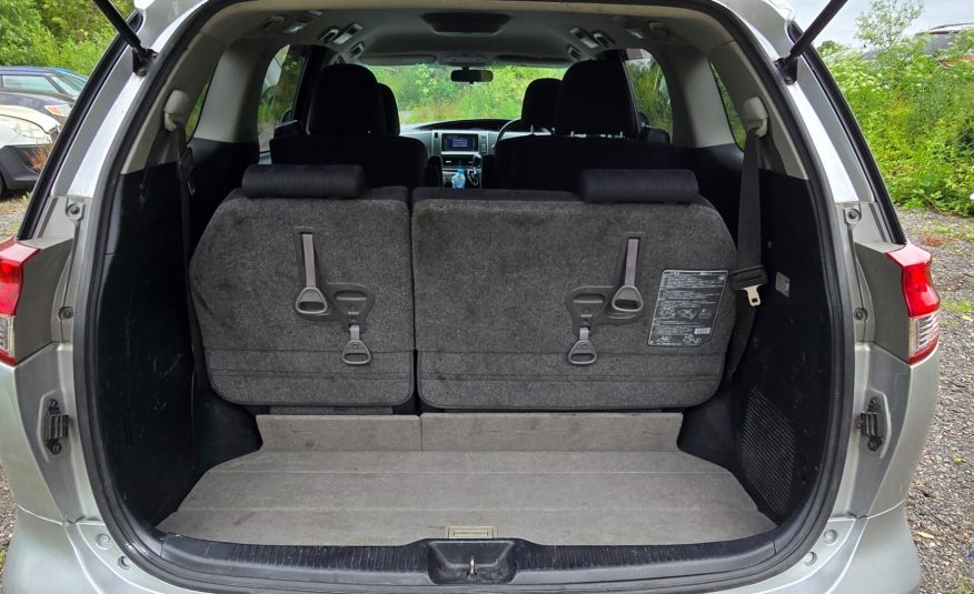 TOYOTA ESTIMA 2.4 Auto CVT 7 Seater