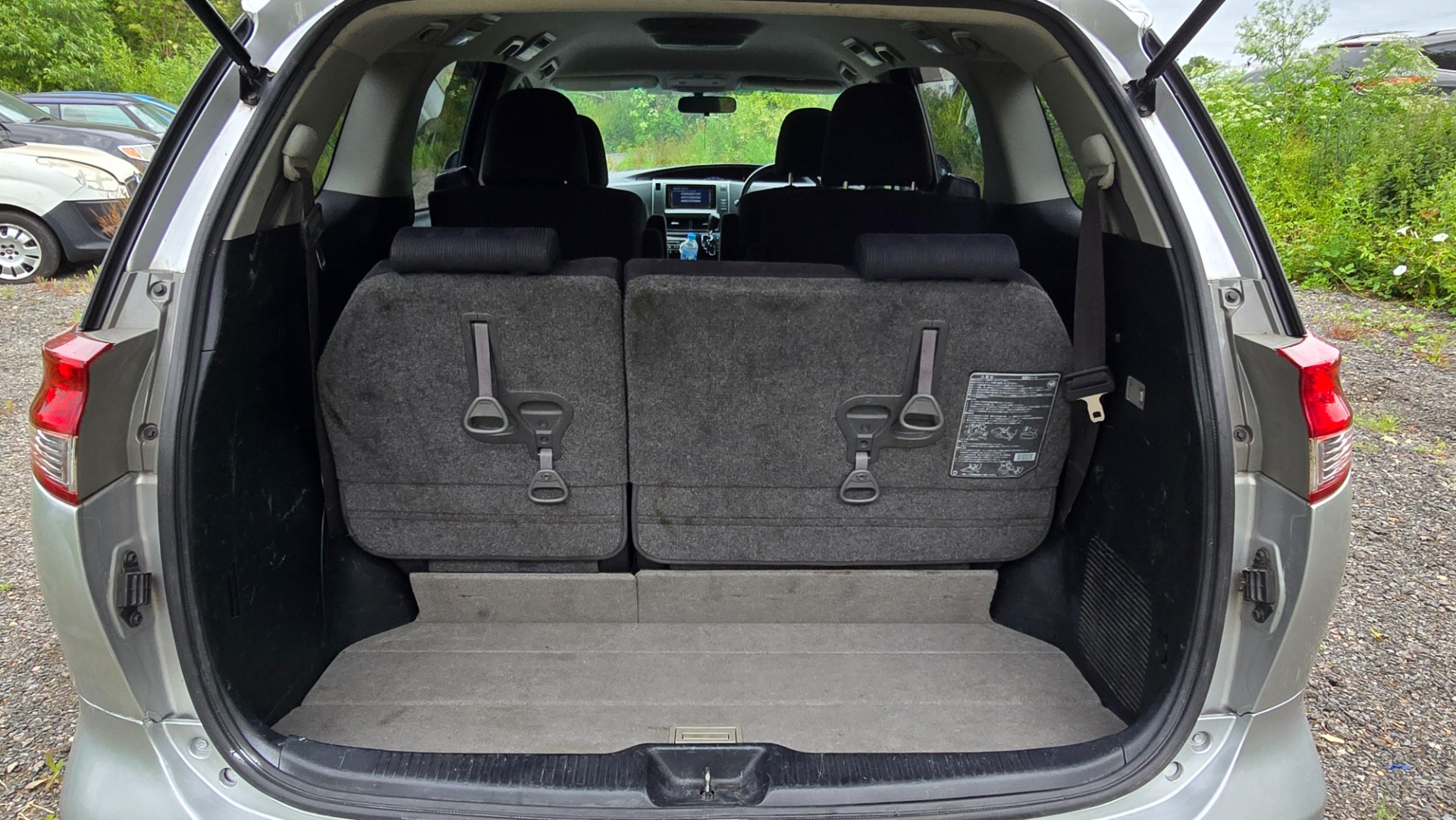 TOYOTA ESTIMA 2.4 Auto CVT 7 Seater