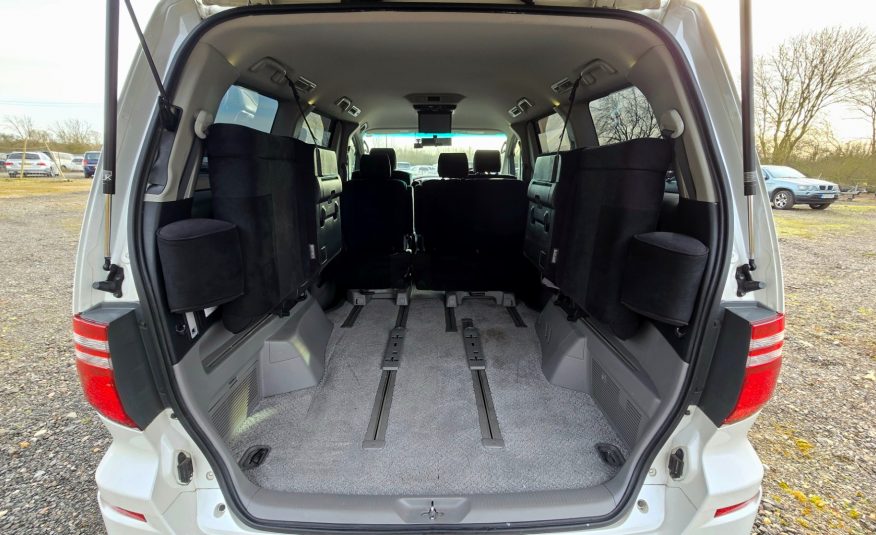 TOYOTA ALPHARD 2.4 G Edition