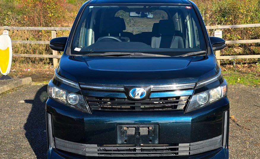 TOYOTA VOXY 1.8h Auto 7 Seater Hybrid