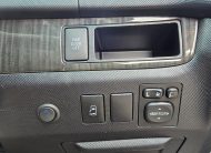 TOYOTA ESTIMA 2.4 Auto CVT 7 Seater