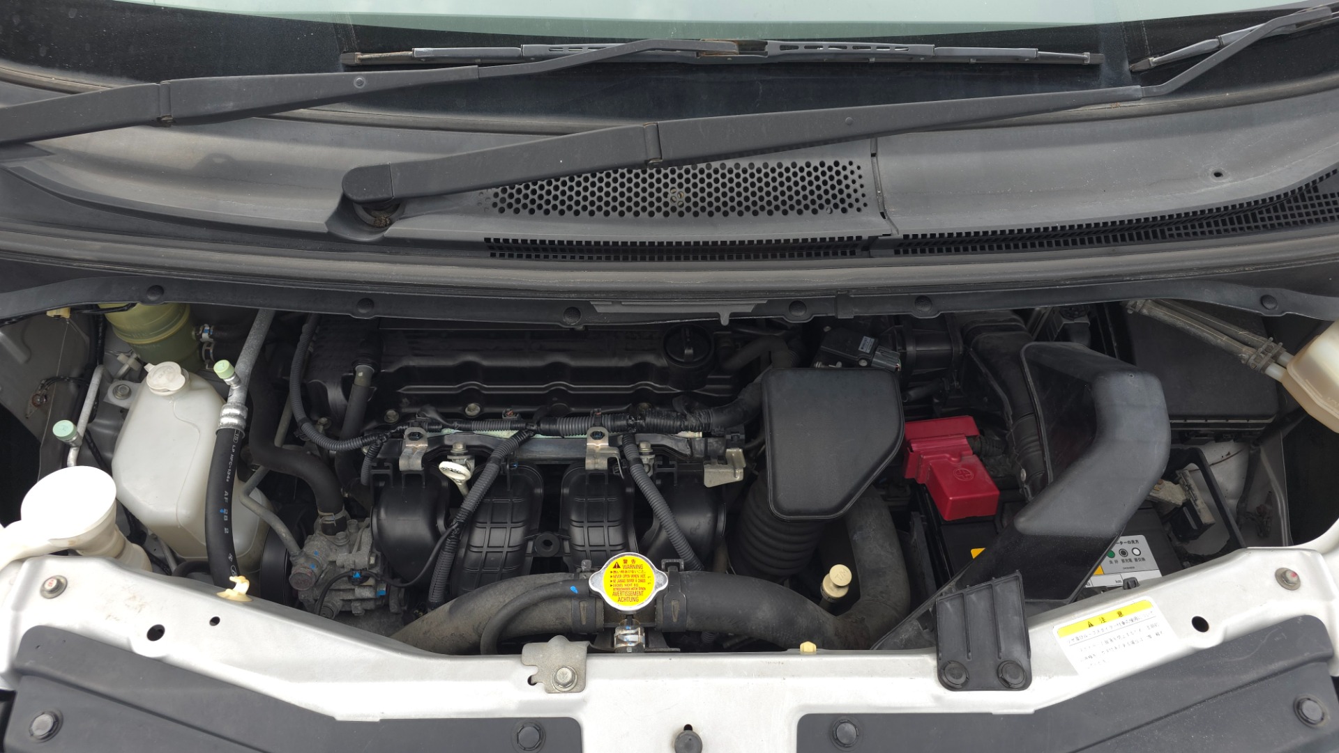 MITSUBISHI DELICA D5 2.0 Auto 8 Seater