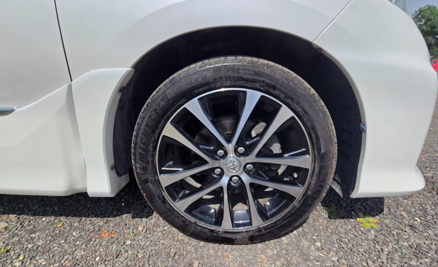 TOYOTA ESTIMA AERAS A 2.4 Aeras G
