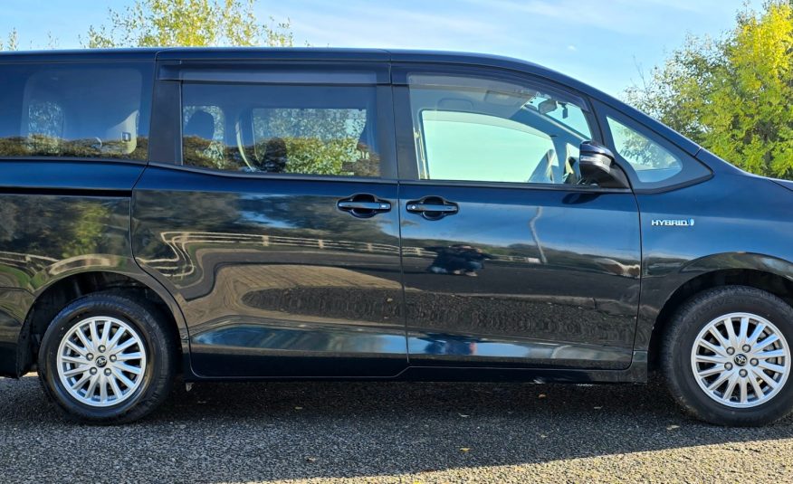 TOYOTA VOXY 1.8h Auto 7 Seater Hybrid