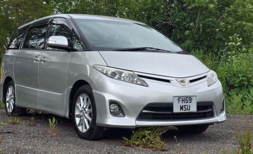 TOYOTA ESTIMA 2.4 Auto CVT 7 Seater