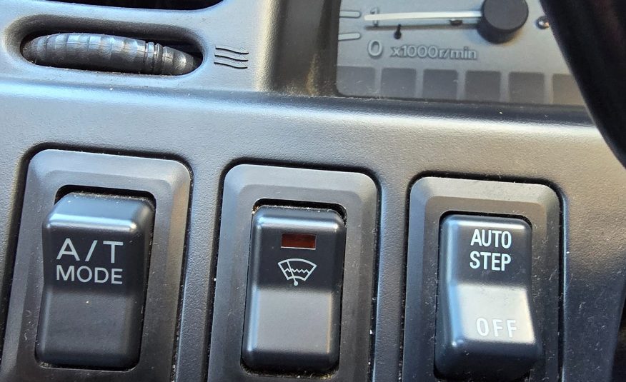 MITSUBISHI L400 ACTIVE FIELD EDITION Space Gear Crystal Light Roof