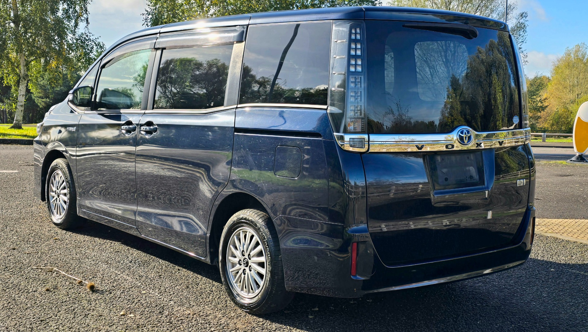 TOYOTA VOXY 1.8h Auto 7 Seater Hybrid