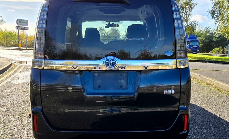 TOYOTA VOXY 1.8h Auto 7 Seater Hybrid