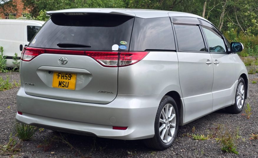 TOYOTA ESTIMA 2.4 Auto CVT 7 Seater