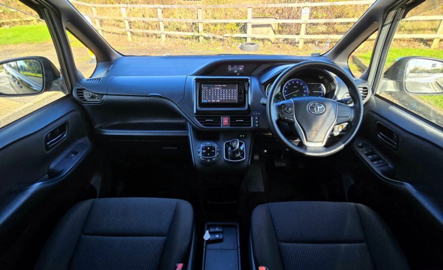 TOYOTA VOXY 1.8h Auto 7 Seater Hybrid