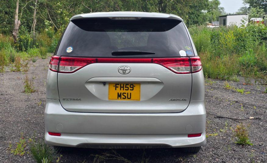 TOYOTA ESTIMA 2.4 Auto CVT 7 Seater