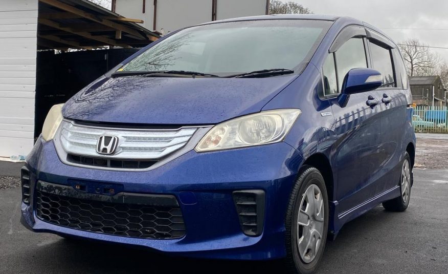HONDA FREED Hybrid 1.5 Auto 7seats Ulez power doors