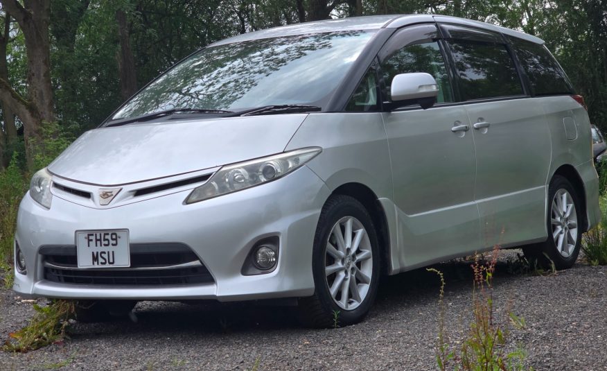TOYOTA ESTIMA 2.4 Auto CVT 7 Seater