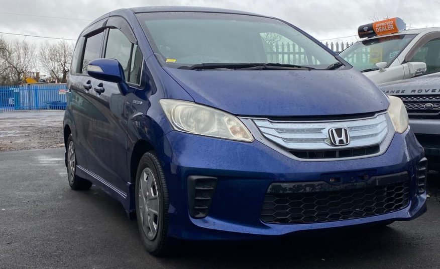 HONDA FREED Hybrid 1.5 Auto 7seats Ulez power doors