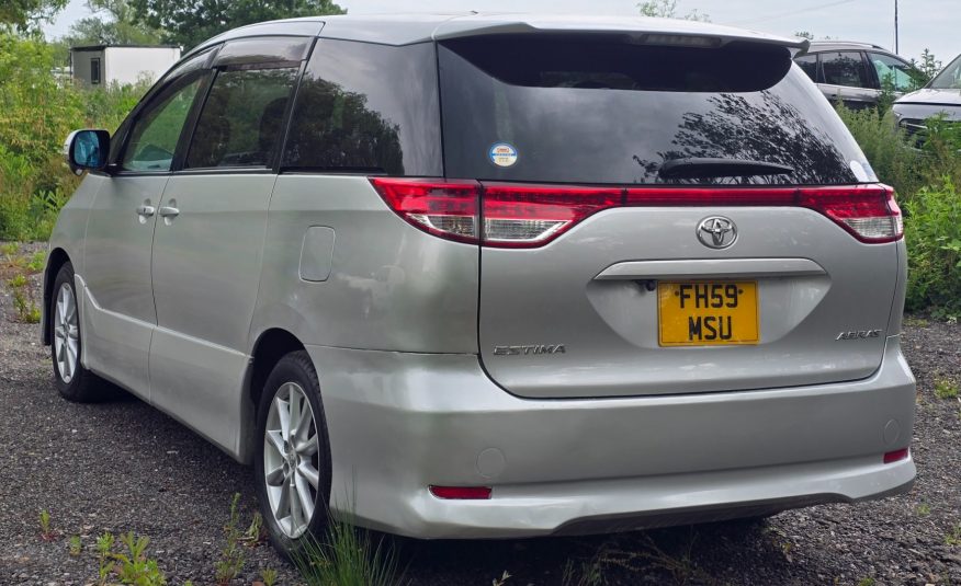 TOYOTA ESTIMA 2.4 Auto CVT 7 Seater