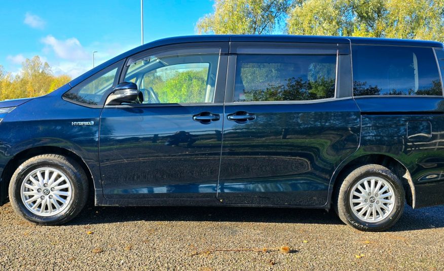 TOYOTA VOXY 1.8h Auto 7 Seater Hybrid