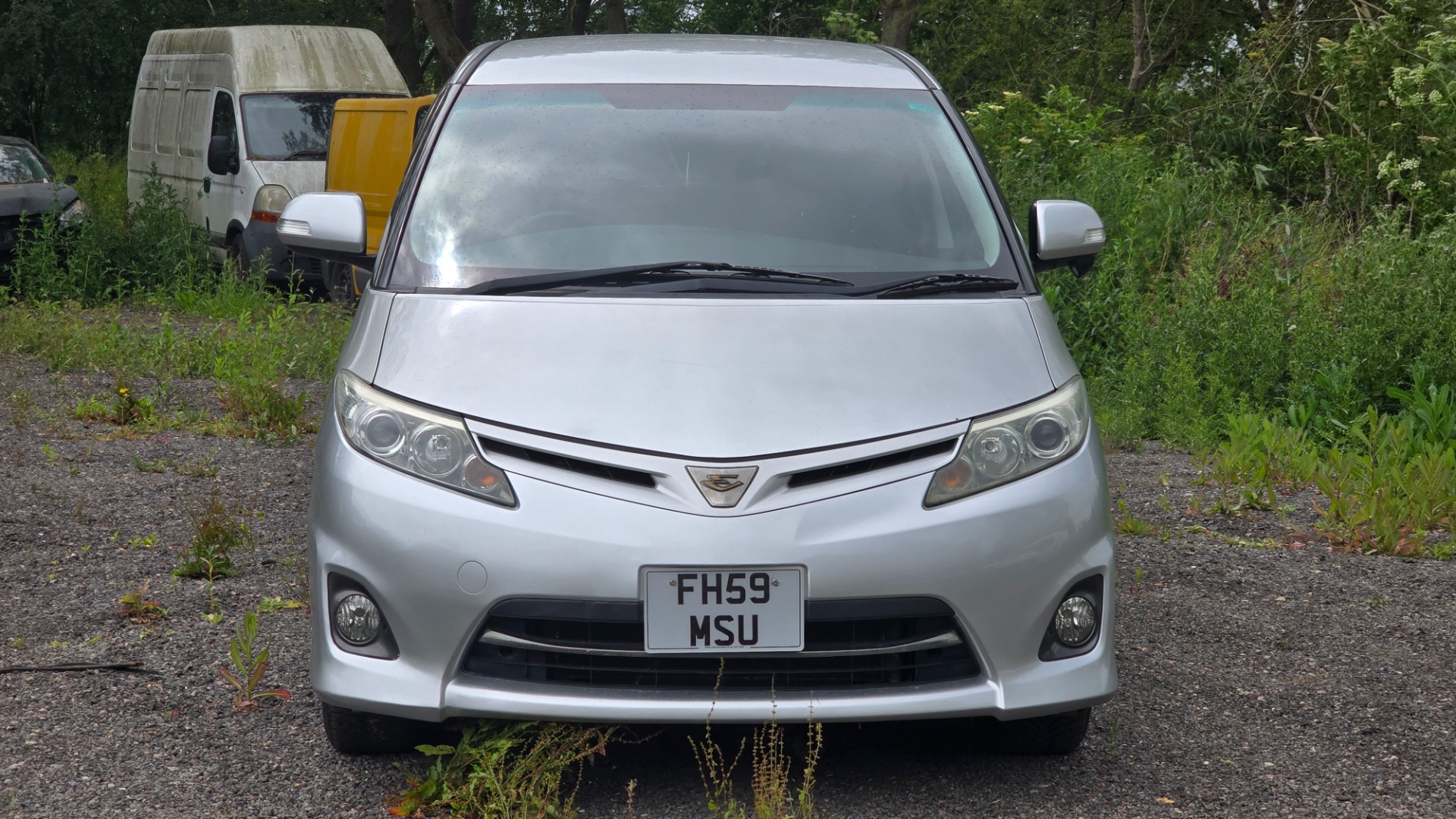 TOYOTA ESTIMA 2.4 Auto CVT 7 Seater