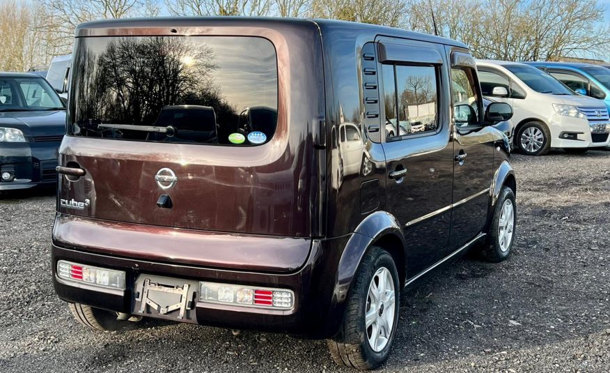 NISSAN CUBE3 CUBIC 15 Auto 7 Seater MPV