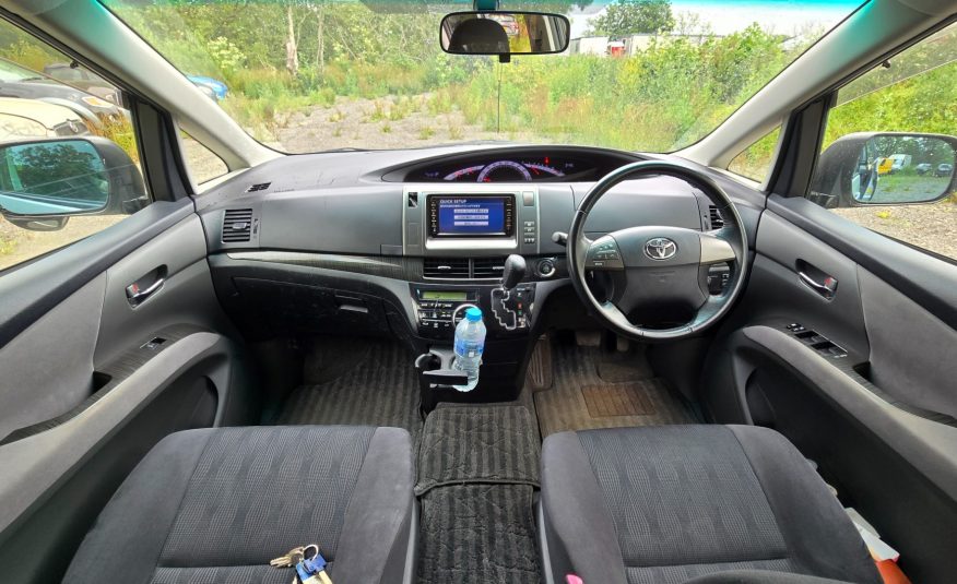 TOYOTA ESTIMA 2.4 Auto CVT 7 Seater