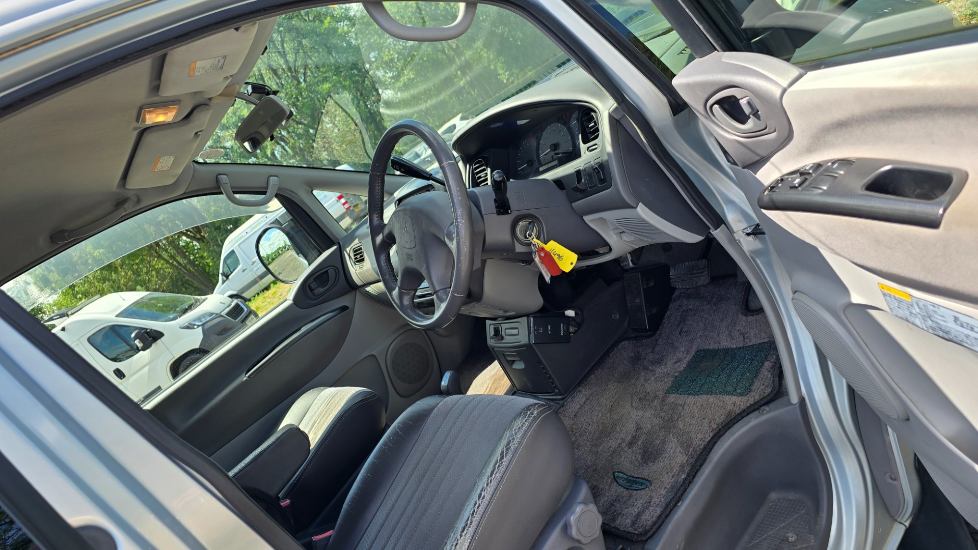 MITSUBISHI DELICA spacegear chamonix L400