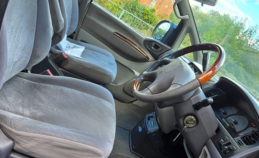 MITSUBISHI L400 ACTIVE FIELD EDITION Space Gear Crystal Light Roof