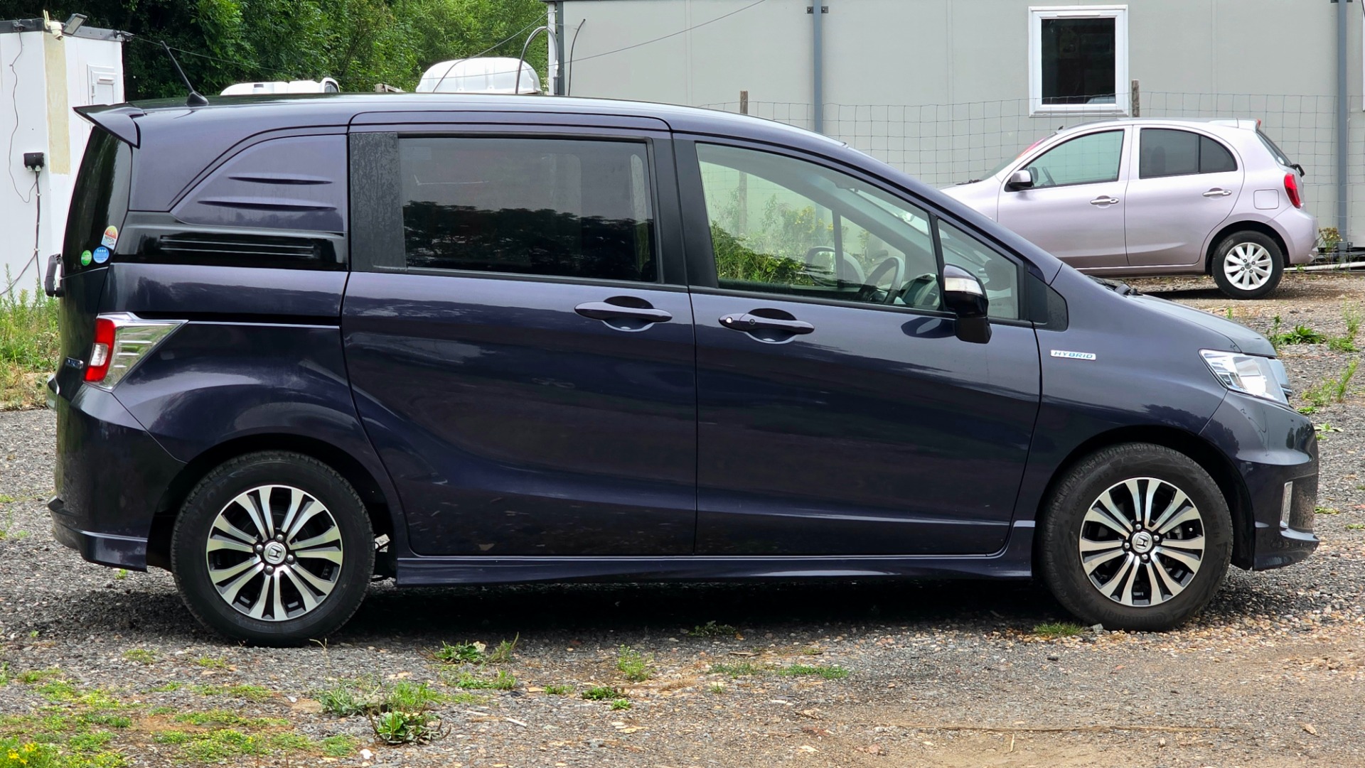 HONDA FREED SPIKE HYBRID 1.5 Auto 5 Seater MPV
