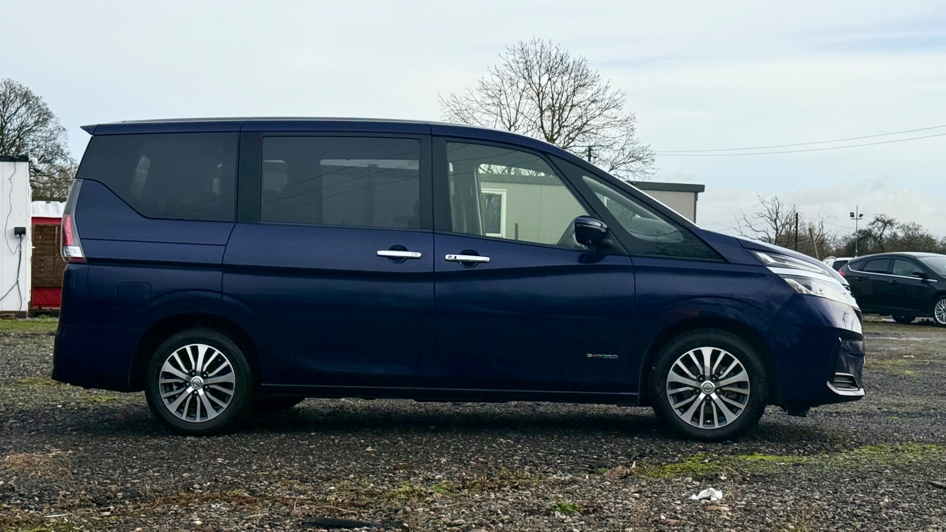NISSAN SERENA 2.0h Auto 8 Seater Hybrid