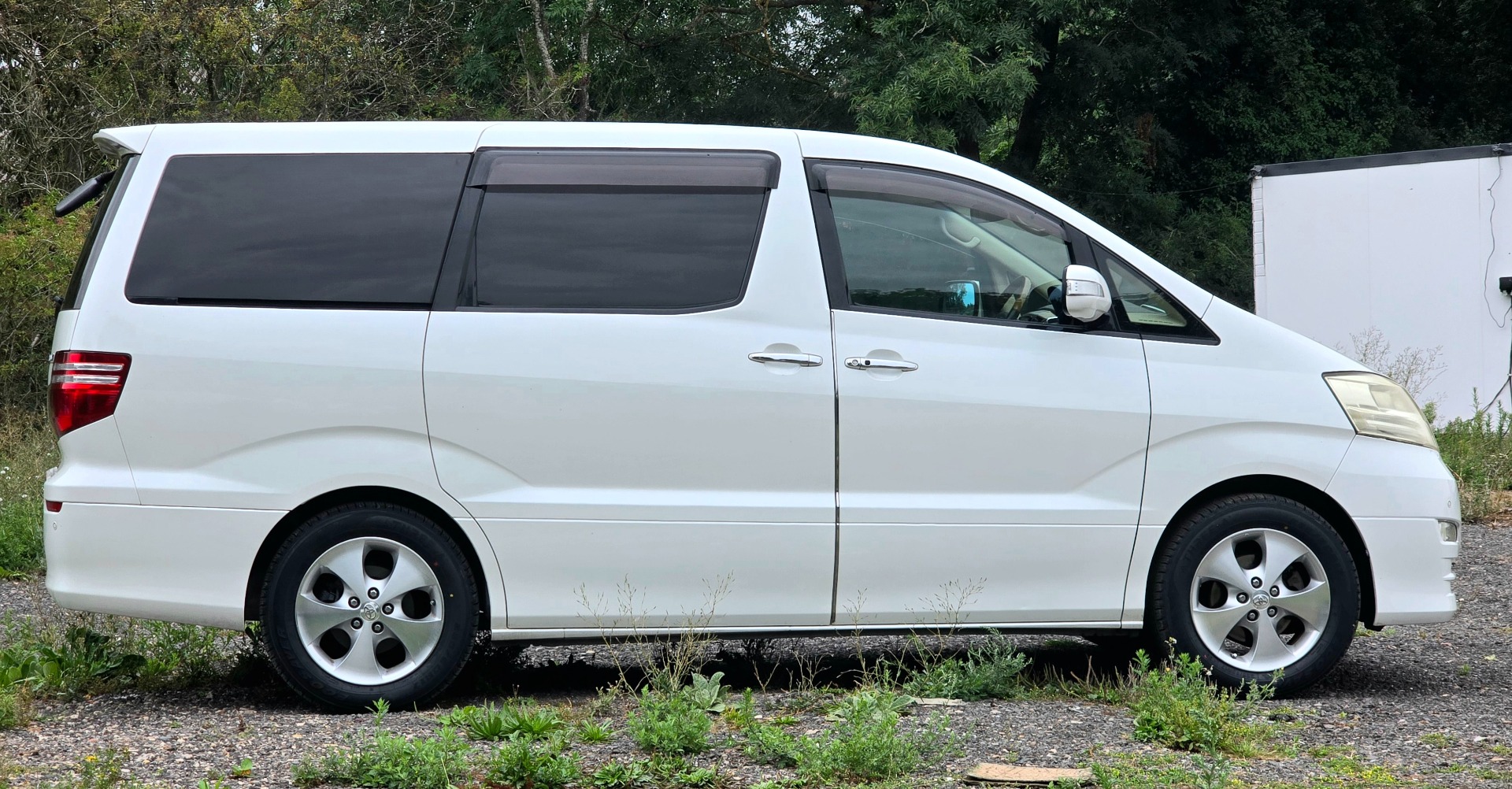 TOYOTA ALPHARD 3.0 Auto V6 8 Seater MPV
