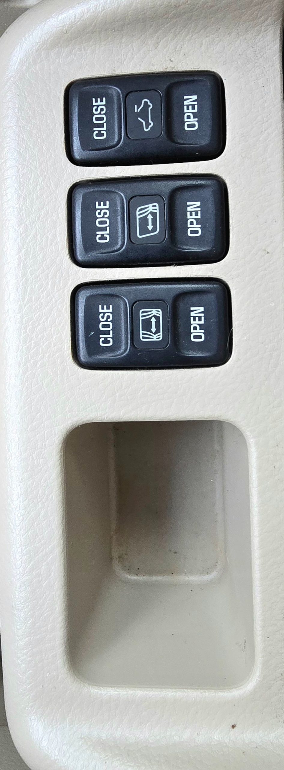 TOYOTA ALPHARD 3.0 Auto V6 8 Seater MPV