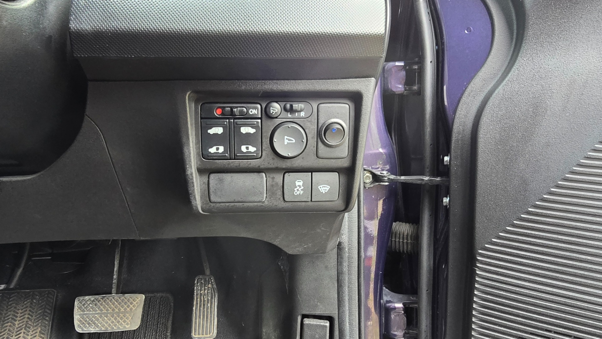 HONDA FREED SPIKE HYBRID 1.5 Auto 5 Seater MPV