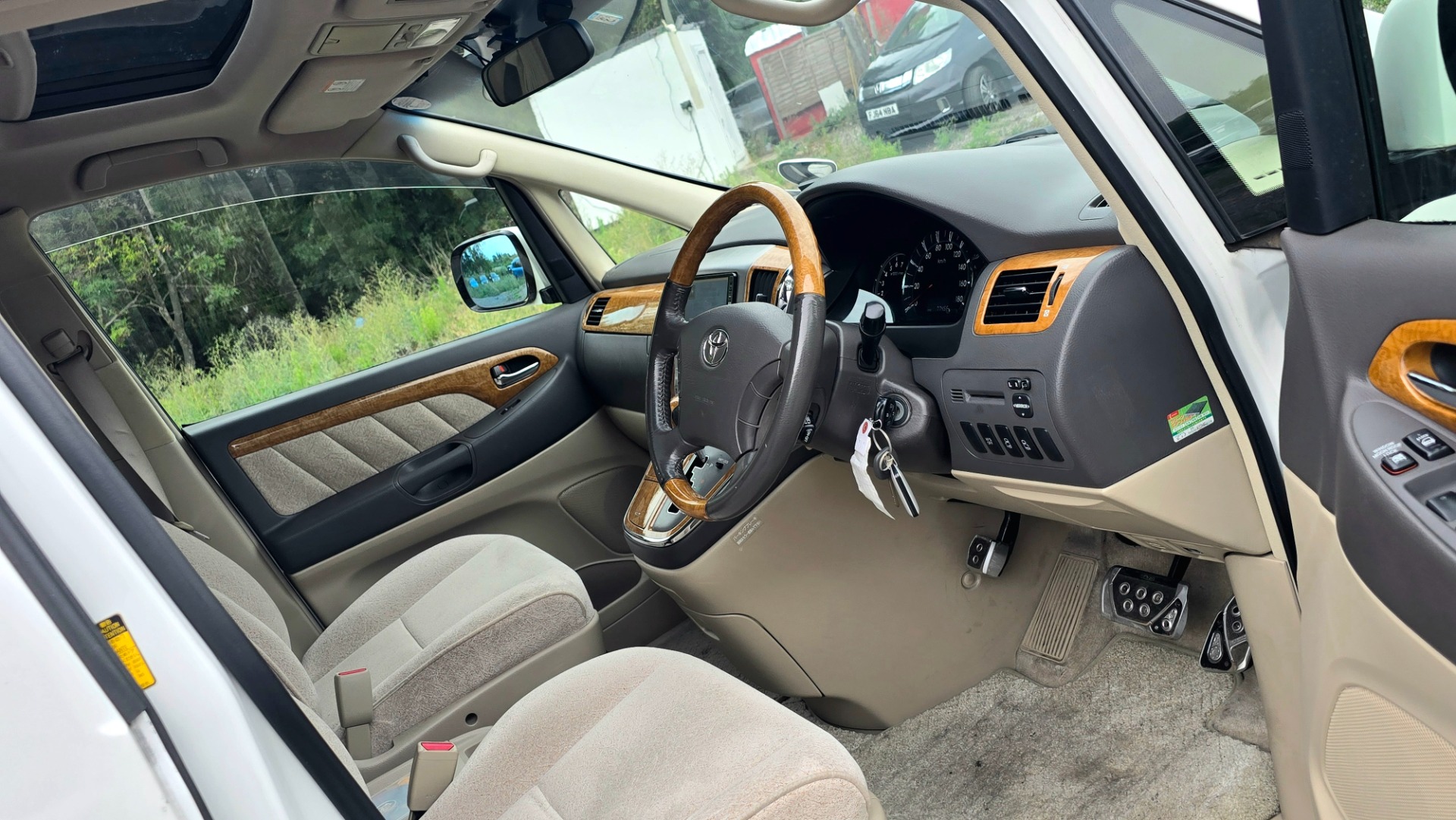 TOYOTA ALPHARD 3.0 Auto V6 8 Seater MPV