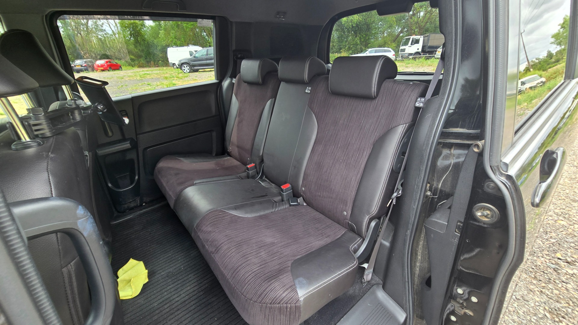 HONDA FREED SPIKE HYBRID 1.5 Auto 5 Seater MPV