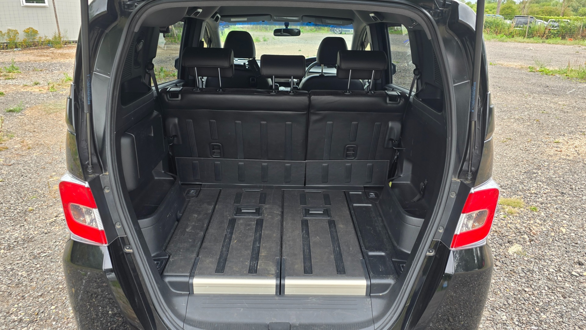 HONDA FREED SPIKE HYBRID 1.5 Auto 5 Seater MPV