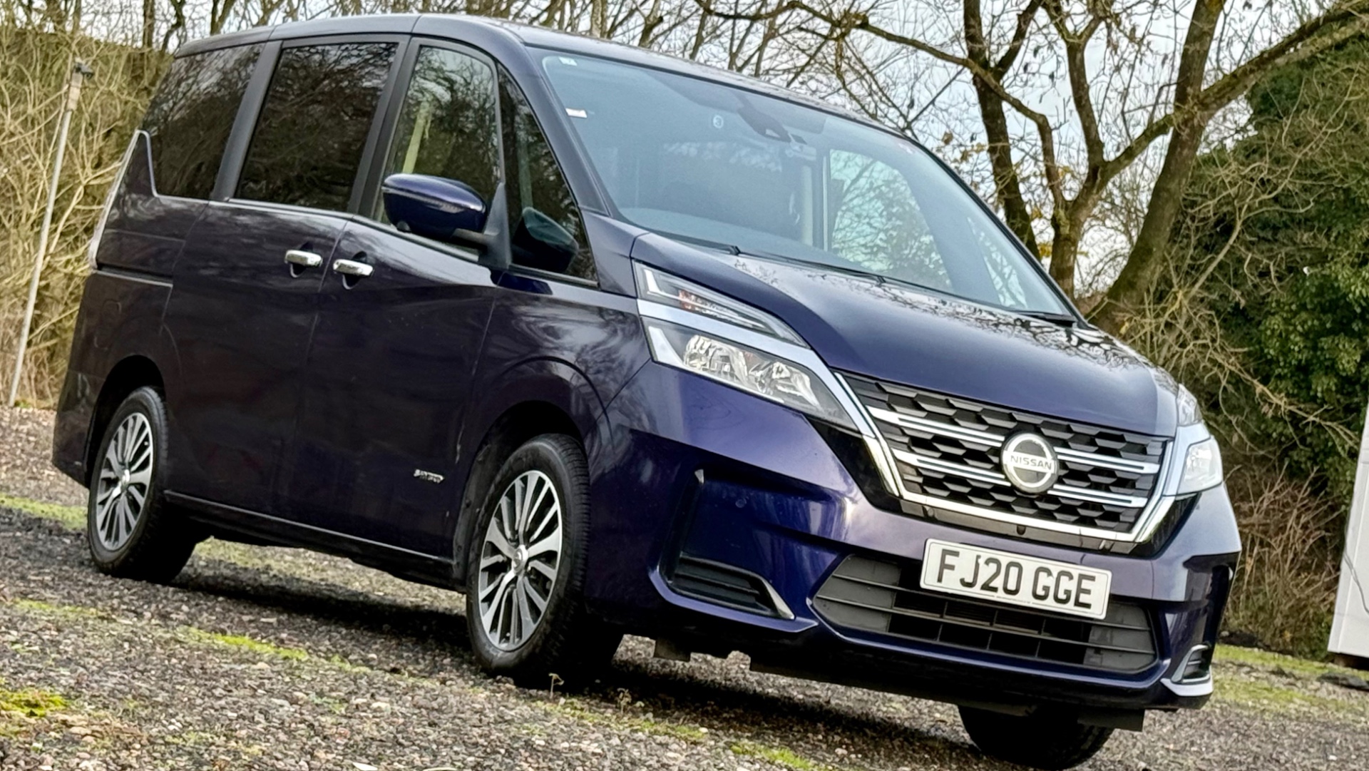 NISSAN SERENA 2.0h Auto 8 Seater Hybrid